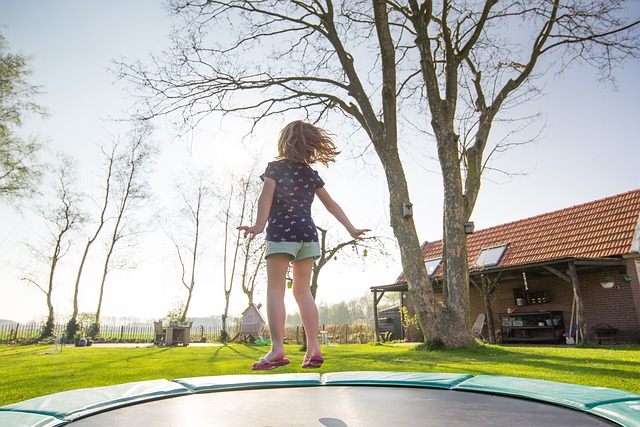 Trampolína pro radost z pohybu dětí i dospělých